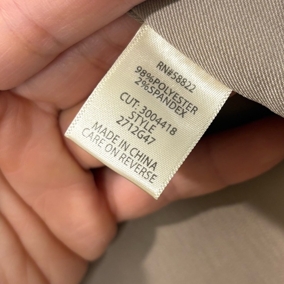 Max Studio Light Tan vest Coat - Picture 4 of 5